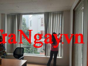 Sửa rèm văn phòng, bổ sung láp rụng thiếu Sửa rèm văn phòng, bổ sung láp rụng thiếu