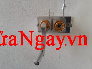 Sửa giàn phơi hỏng củ quay tròn 1 bên Sửa giàn phơi hỏng củ quay tròn 1 bên